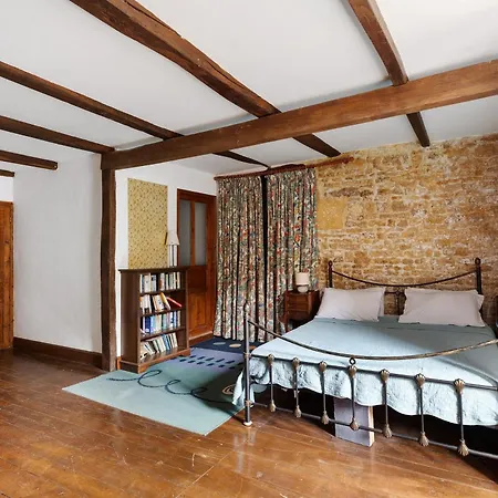 La Rose Des Templiers 度假居 Exoudun